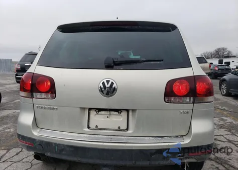 2010 Volkswagen Touareg Tdi from USA, damaged, VIN WVGFK7A96AD004053